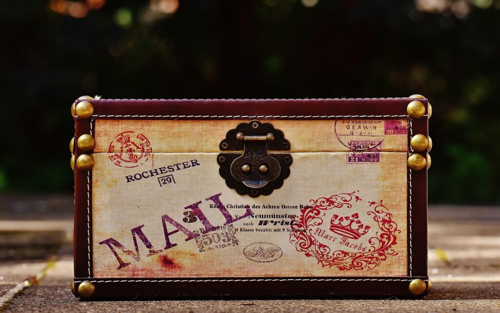 キャリアメールのメリットとデメリットとは何ですか？