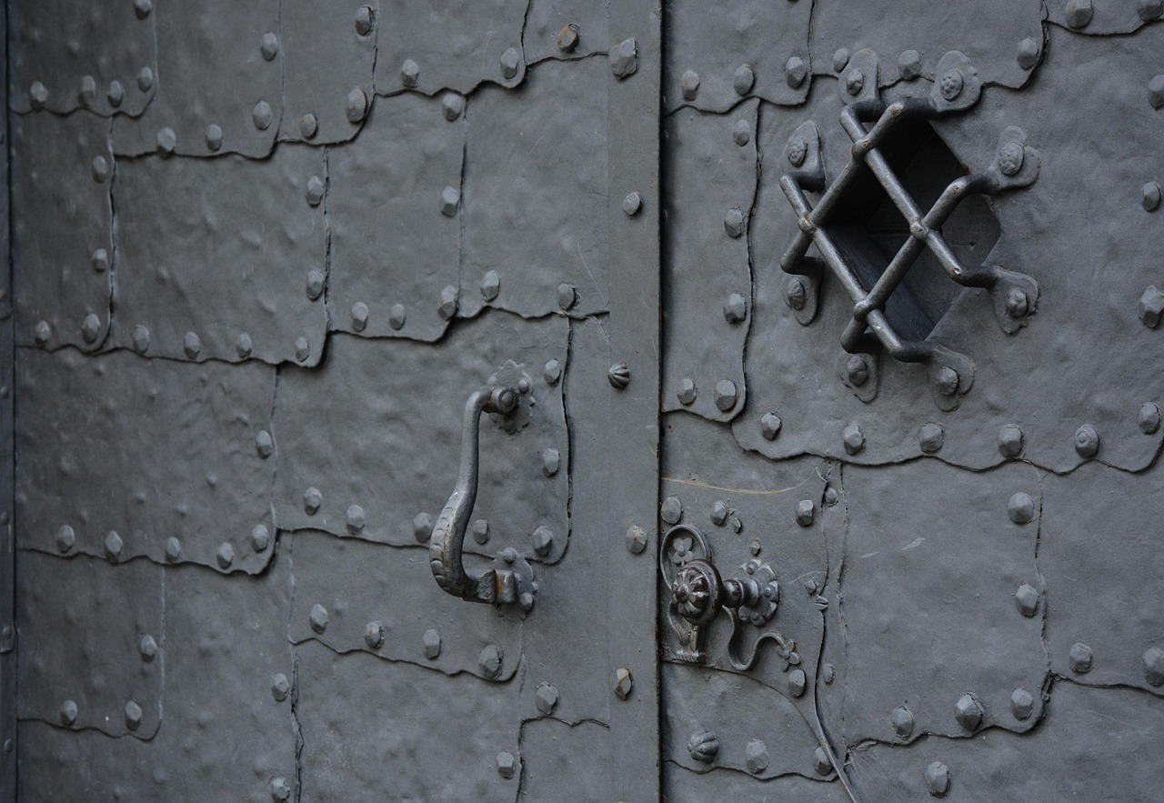 一人暮らしの固定費を抑えるベストな方法は？