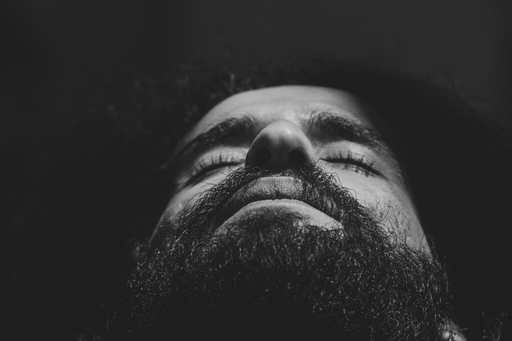 一人暮らしの生活費が赤字ループから抜け出すための方法は？