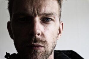 一人暮らしの生活費を賢く節約する方法は？